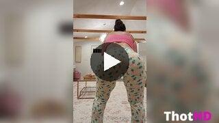 Thinjen From Behind Video